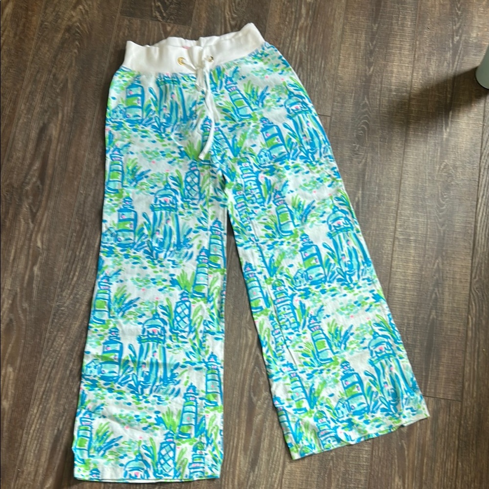 Lilly Pulitzer Turquoise linen Bottoms with Tropical Print